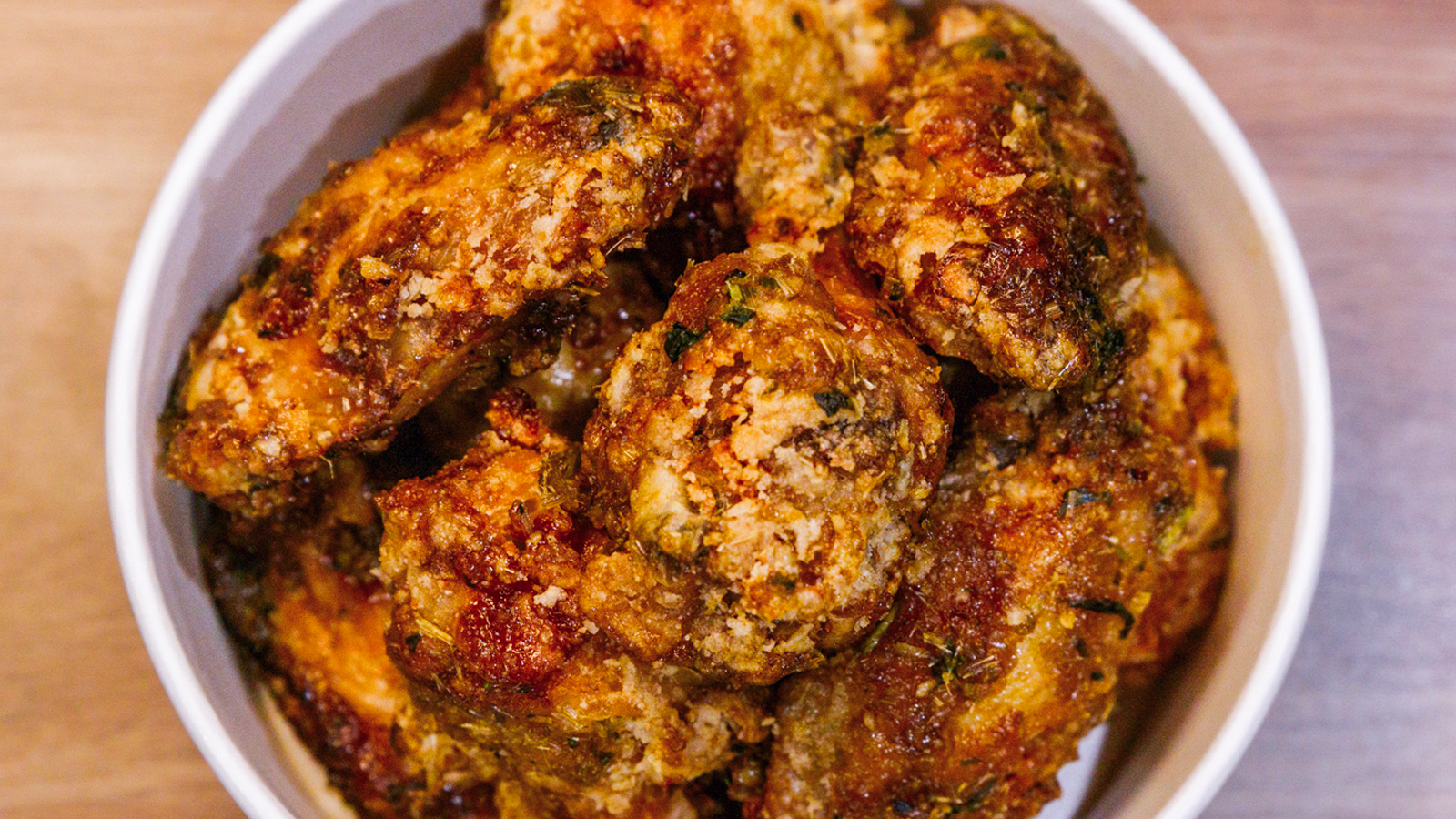 PAPO-Wings-16x9
